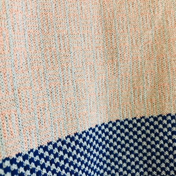 Esque Stretch Knit Sweater - Picture 6 of 7